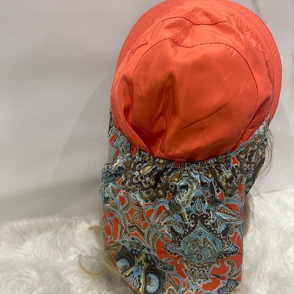 Woman’s hat - Picture 4 of 5